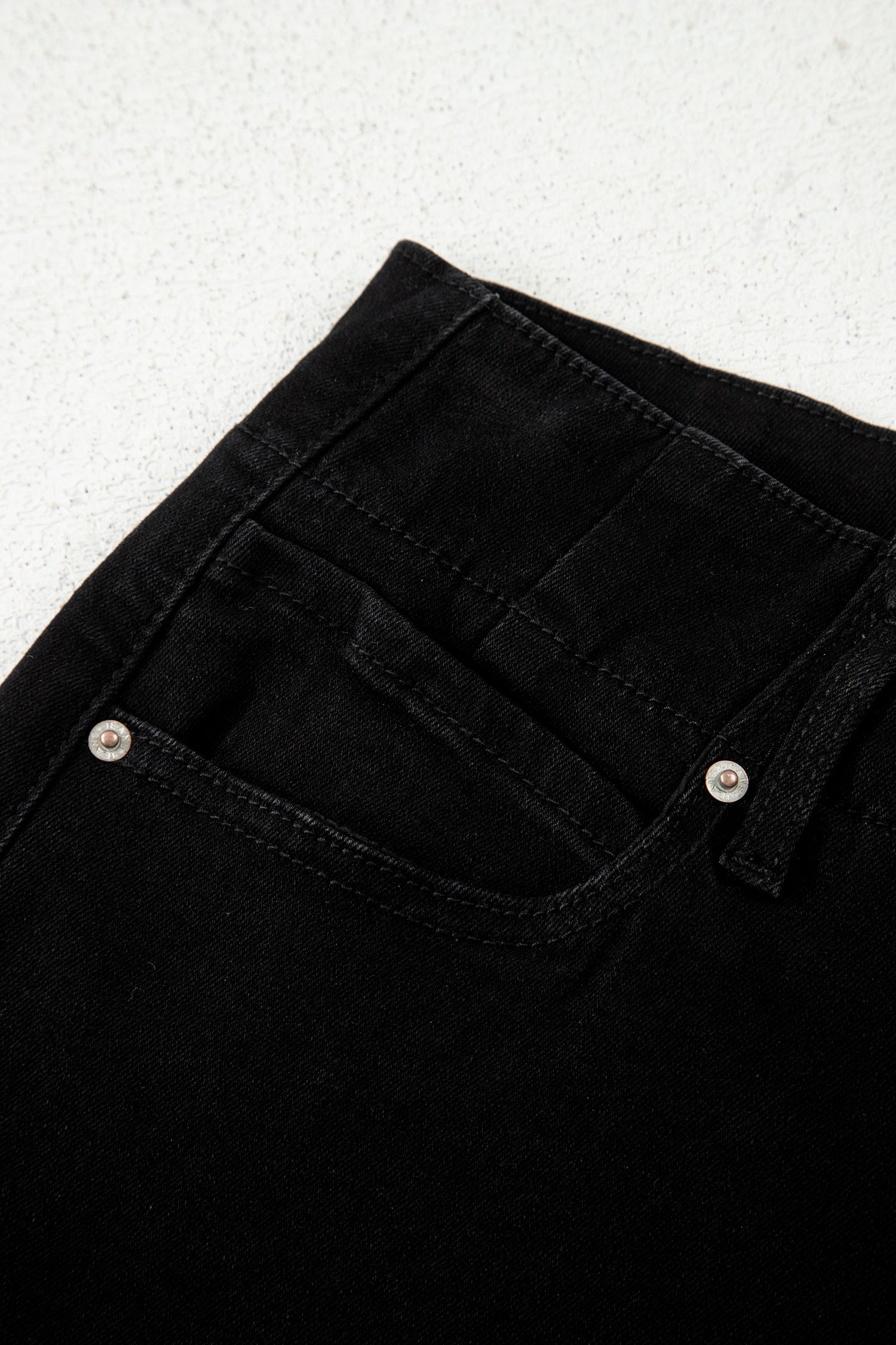 2-Button High Waist Flared Bottom Jeans