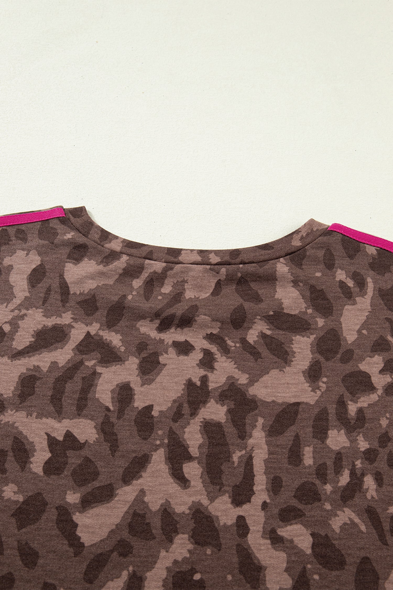 Plus Size Brown Retro Leopard Print Contrast Varsity Stripe Trim 2pcs Short Set