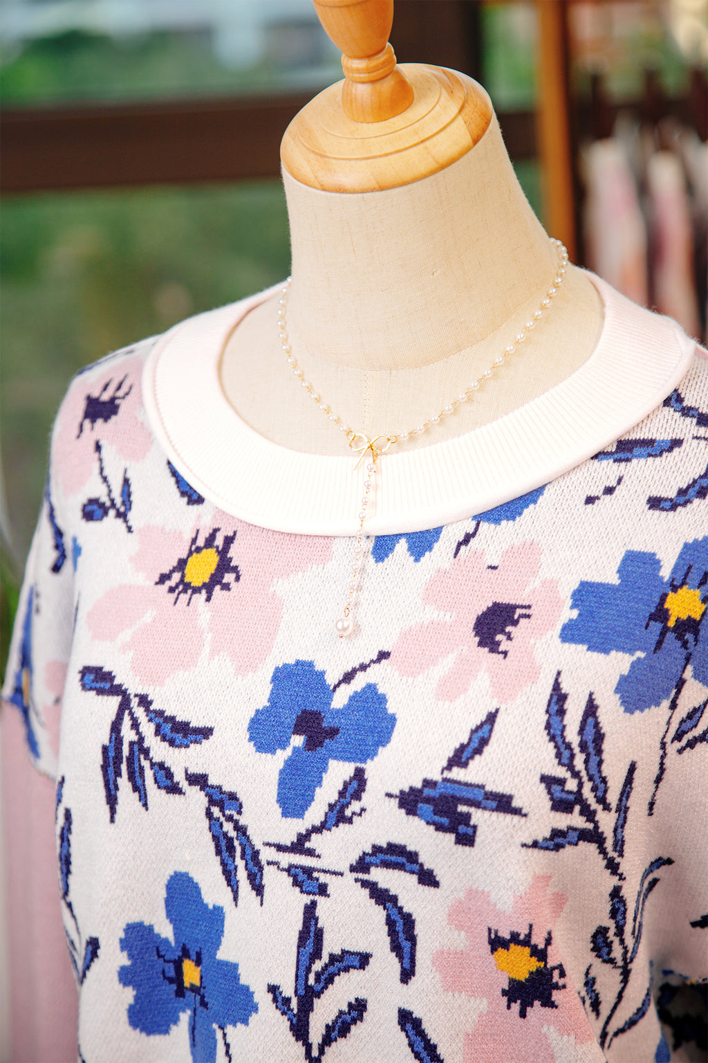 Floral Panel Colorblock Sleeve Patchwork Sweater