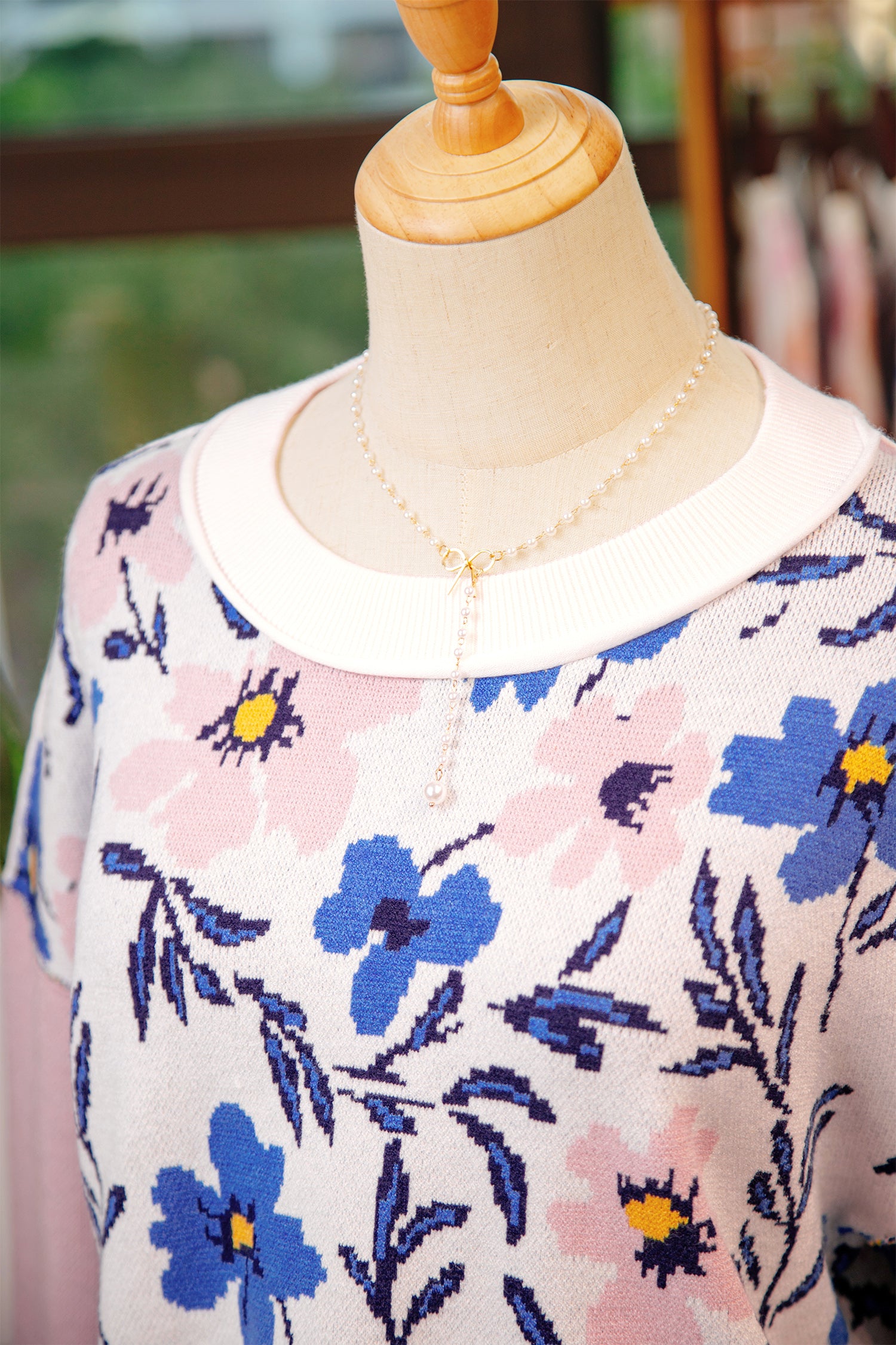 Floral Panel Colorblock Sleeve Patchwork Sweater