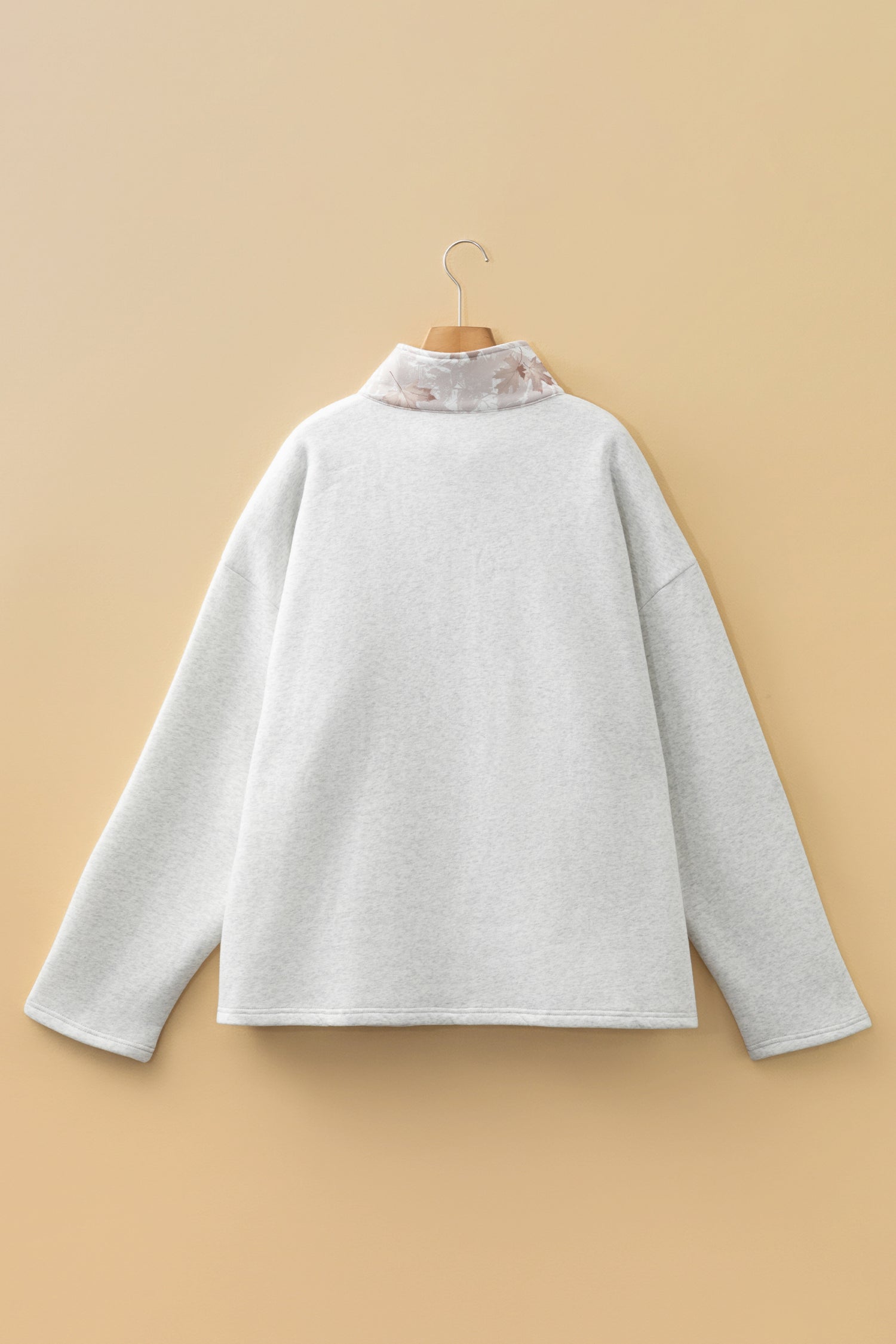 Plus Size Gray Camo Collar Sweatshirt