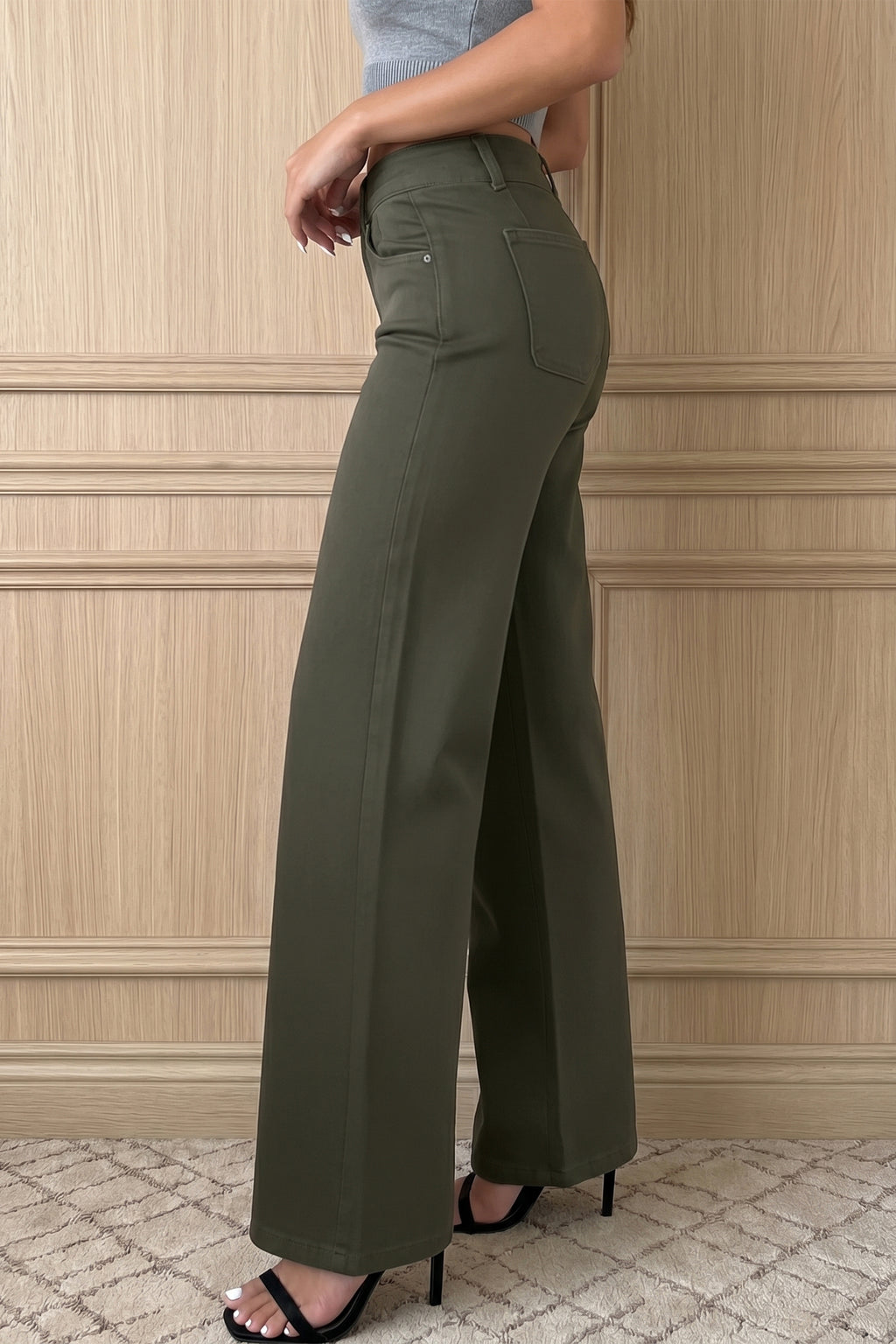 2-Button High Waist Flared Bottom Jeans