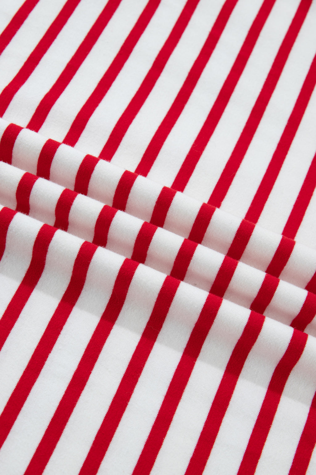 Red Stripe Plus Size Scalloped Trim Round Neck Short Sleeve Top